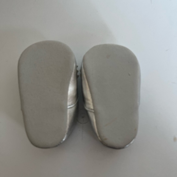 Bundle- toddlers size 3 and 1 dress shoes - Picture 10 of 10